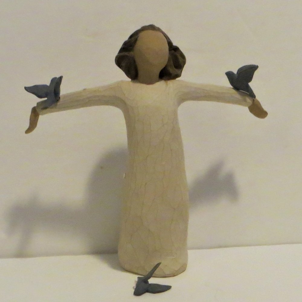 Willow Tree Angel Of Happiness With Original Box And Packaging